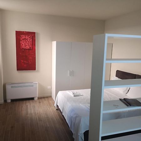 Suiten Apartments Болоня Стая снимка