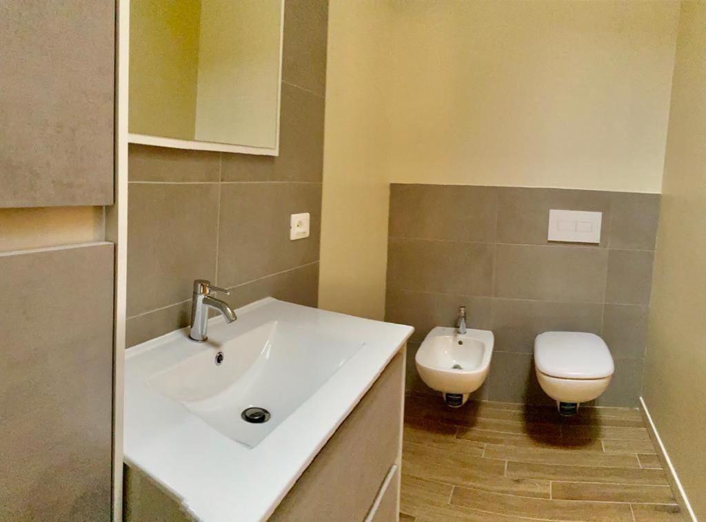 Suiten Apartments Болоня Екстериор снимка