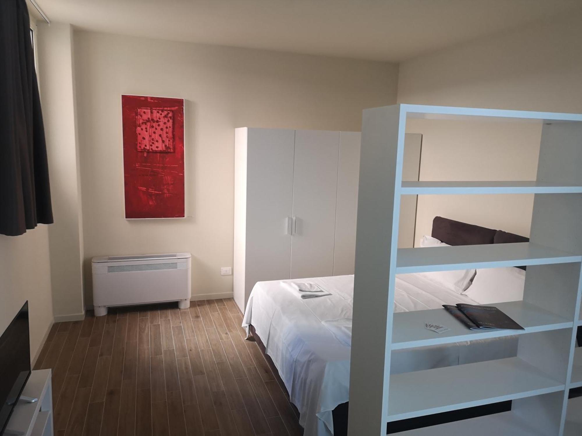 Suiten Apartments Болоня Стая снимка